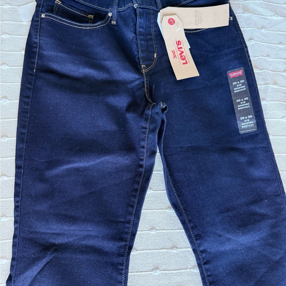 Levi's women stretchy Dark Indigo  Jeans